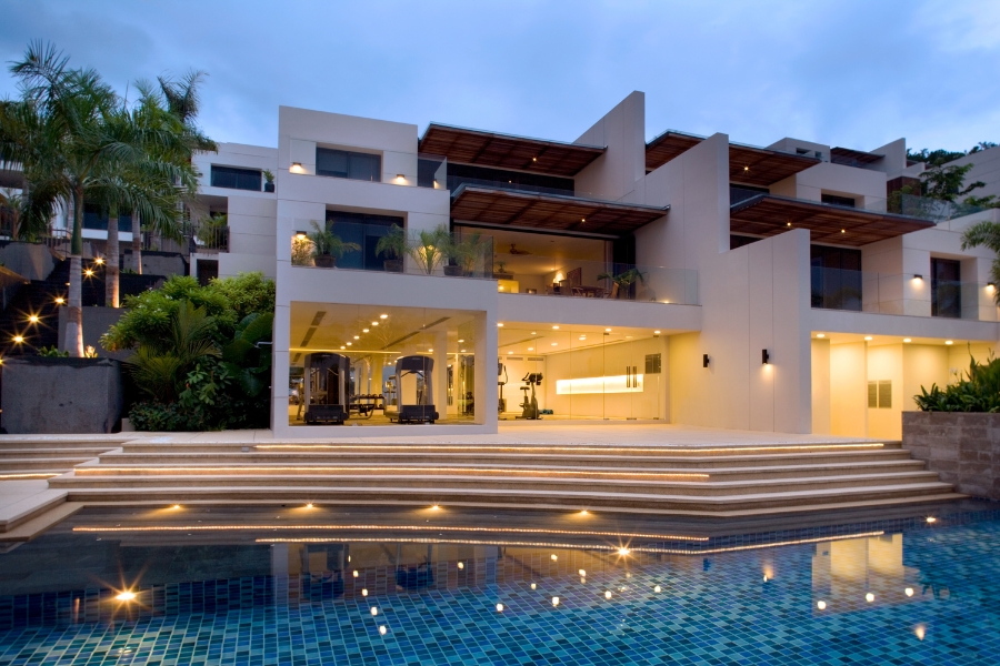 Why Choose Real Estate Agents in Dubai for Your Purchase?