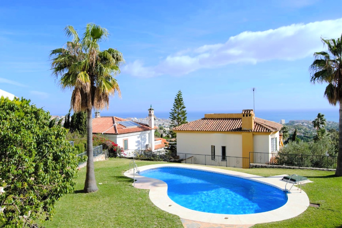 Holiday Homes with Pool Malaga