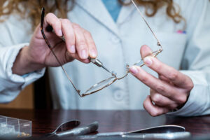 Best Glasses Repair Services