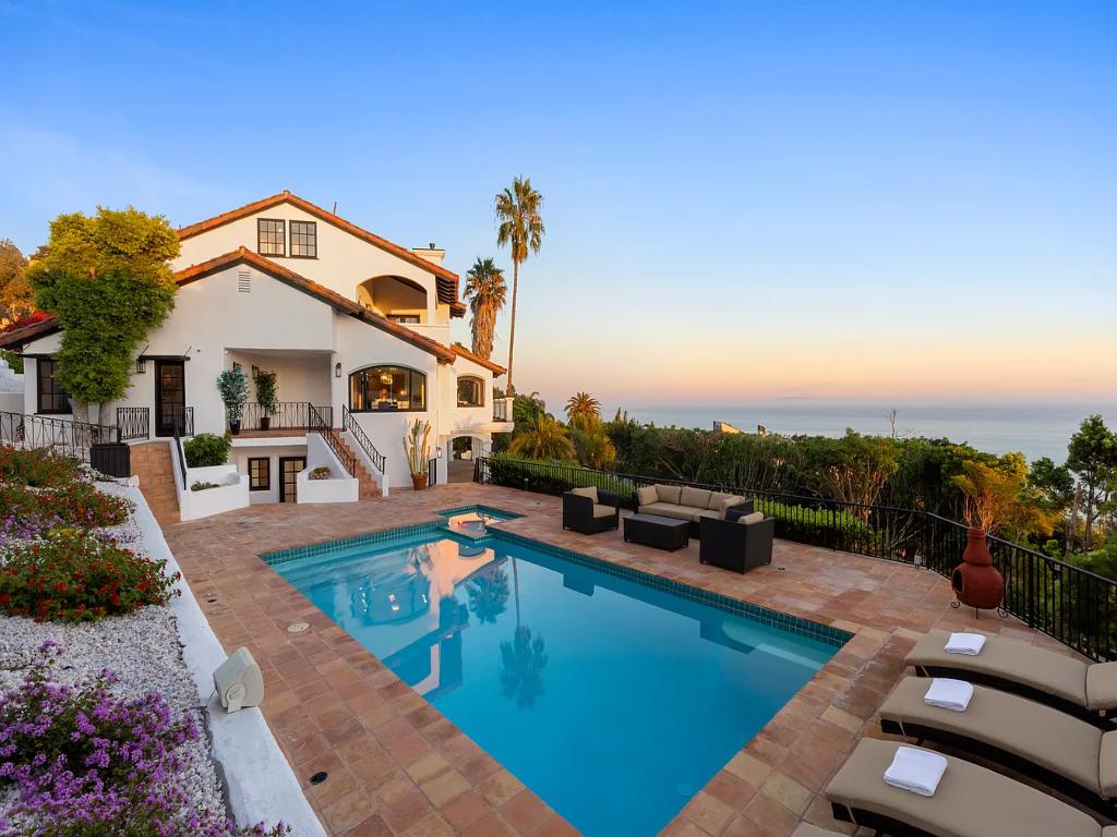 luxury villa rentals malibu