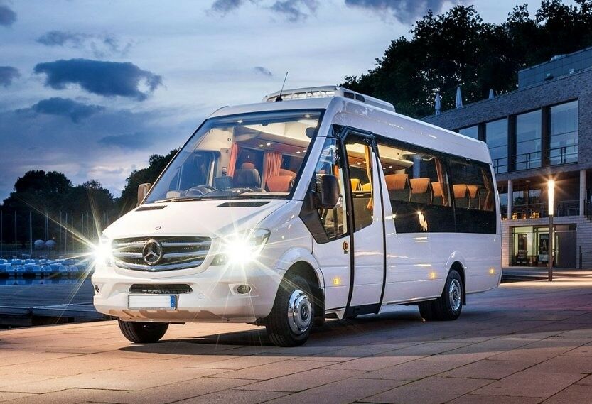 Luxury Minibus Rental for Group Travel in Comfort & Style